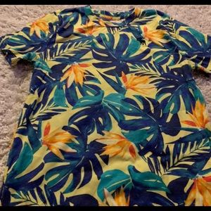Kids T-Shirt .. size 13/14